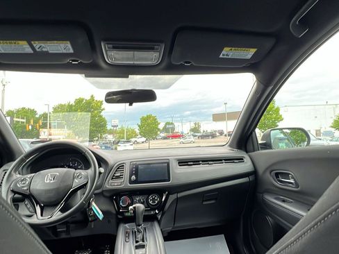 Used 2019 Honda HR-V Sport image 19