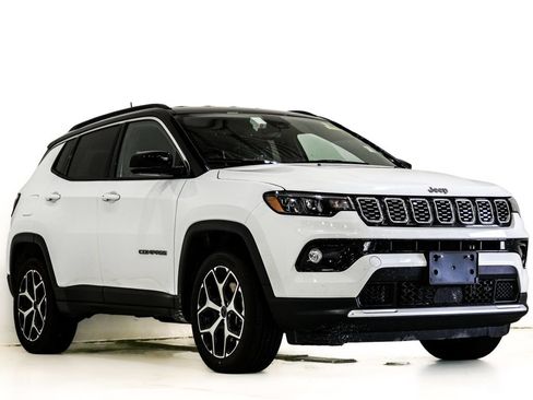 Used 2025 Jeep Compass Limited AWD/4WD image 1