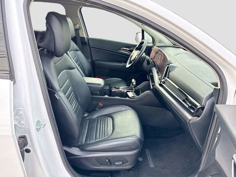 Used 2023 Kia Sportage SX image 32