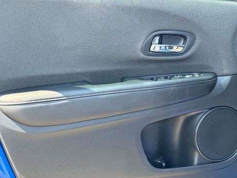 Certified 2022 Honda HR-V Sport image 17