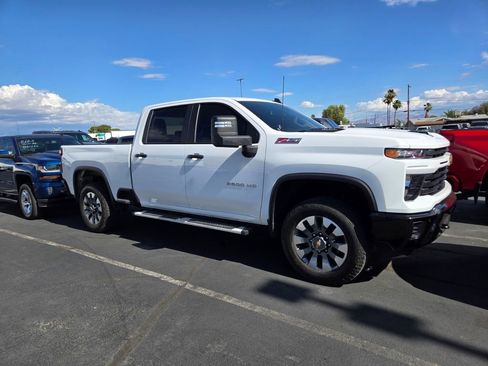 Used 2025 Chevrolet Silverado 2500 Custom w/ Custom Value Package AWD/4WD image 1
