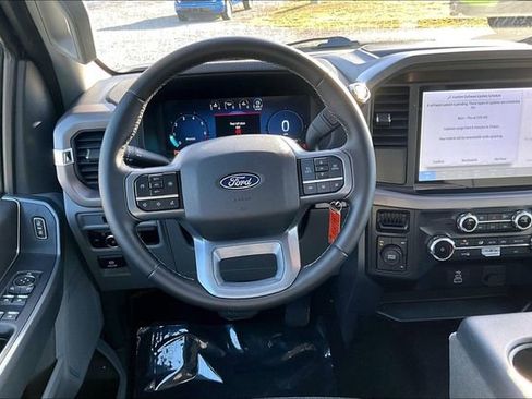 Used 2025 Ford F150 XLT w/ Equipment Group 301A Standard image 5