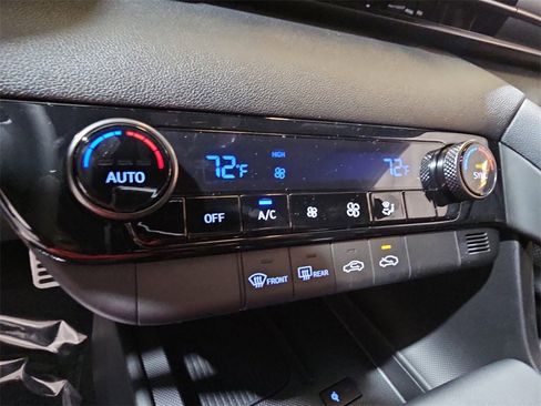 New 2025 Hyundai Elantra Sport image 22