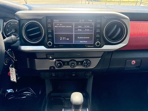 Used 2023 Toyota Tacoma SR5 RWD image 18