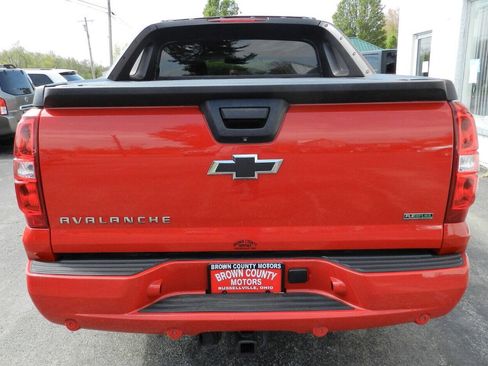 Used 2011 Chevrolet Avalanche LS w/ Regional Value Package image 7