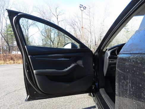 Used 2020 MAZDA MAZDA3 Sedan w/ Select Package image 10