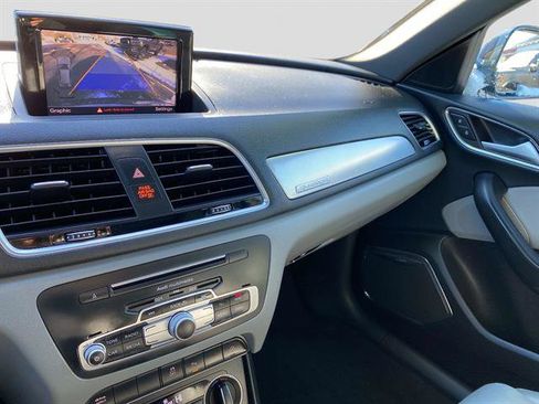 Used 2018 Audi Q3 2.0T Premium Plus w/ Premium Plus Package image 31
