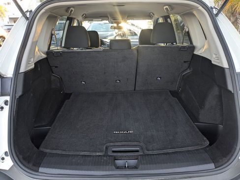 Used 2023 Nissan Rogue SV FWD image 13
