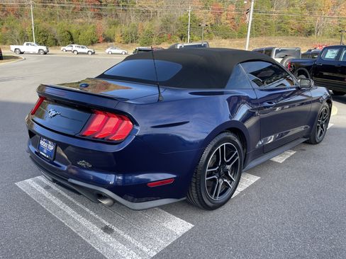 Used 2020 Ford Mustang Premium image 5