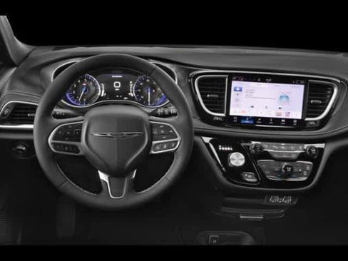New 2026 Chrysler Pacifica Select image 6