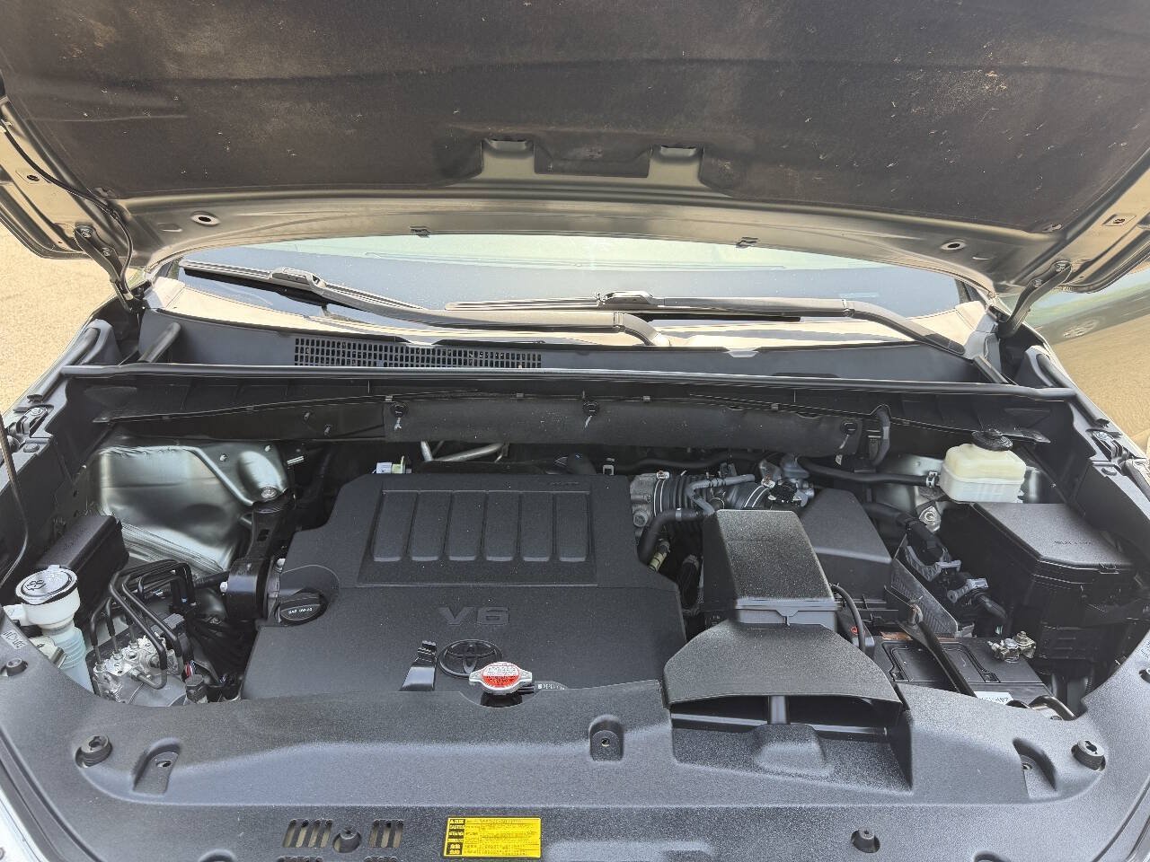 Used 2016 Toyota Highlander XLE AWD/4WD image 29