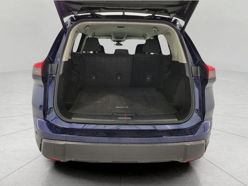 Used 2025 Nissan Rogue SV image 15