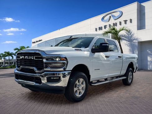 Used 2026 RAM 2500 Big Horn AWD/4WD image 3
