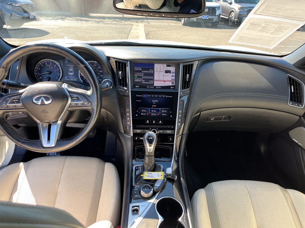 Used 2017 INFINITI Q60 3.0t w/ Premium Plus Package 3.0T RWD image 23