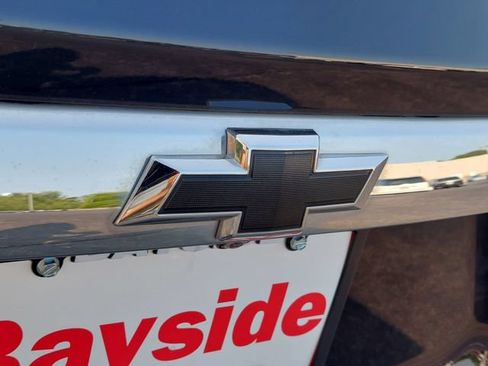 Used 2020 Chevrolet Traverse LT FWD image 36