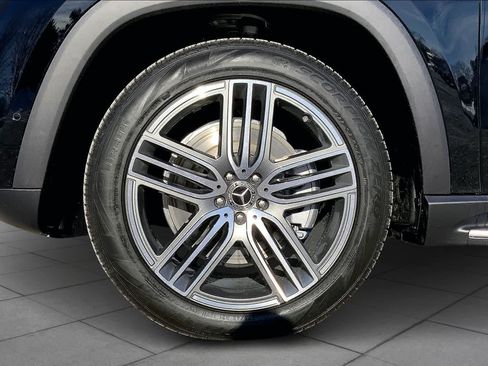 Used 2026 Mercedes-Benz GLS 450 4MATIC image 15