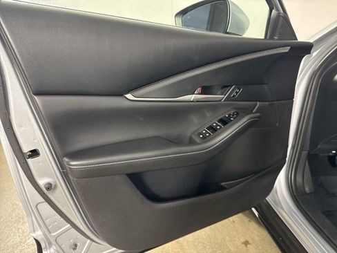 Used 2021 MAZDA CX-30 AWD 2.5 S w/ Select Package image 19