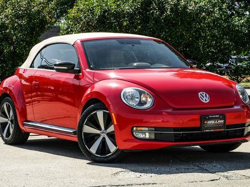Used 2013 Volkswagen Beetle 2.0T FWD image 6