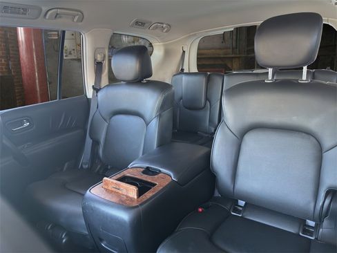 Used 2024 Nissan Armada SL w/ Captain's Chairs Package image 12