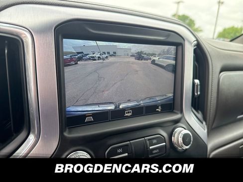 Used 2021 GMC Sierra 1500 SLT w/ SLT Premium Plus Package AWD/4WD image 10