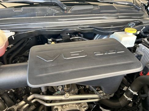 Used 2024 RAM 1500 Big Horn image 12