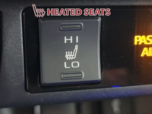 Certified 2020 Toyota RAV4 XLE Premium AWD/4WD image 26