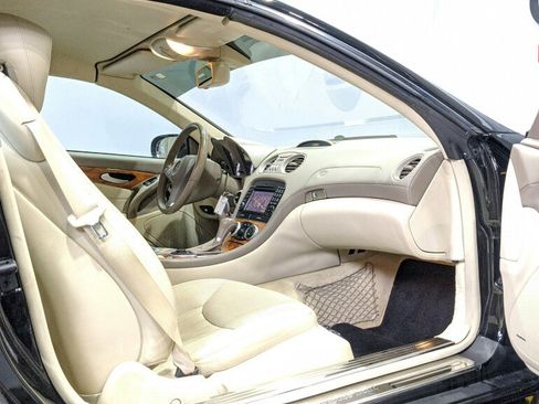 Used 2009 Mercedes-Benz SL 550 SL 550 image 22