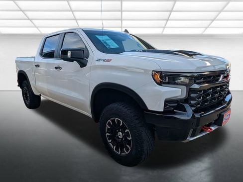 Certified 2025 Chevrolet Silverado 1500 ZR2 image 1