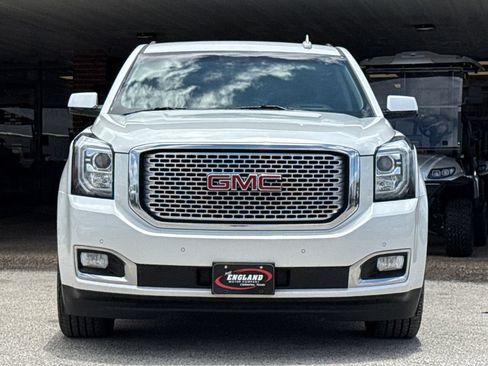 Used 2017 GMC Yukon XL Denali w/ Open Road Package AWD/4WD image 2