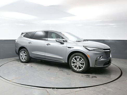 Used 2023 Buick Enclave Premium w/ Experience Buick Package image 5