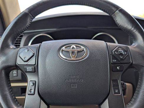 Used 2018 Toyota Sequoia SR5 w/ Premium Package RWD image 14