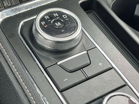 Used 2022 Ford Expedition XLT image 27