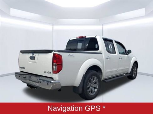 Used 2019 Nissan Frontier SL AWD/4WD image 5
