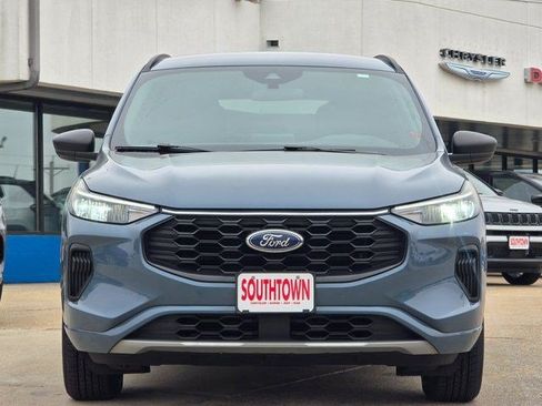 Used 2024 Ford Escape ST-Line AWD/4WD image 2