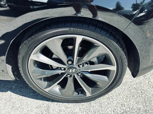 Used 2020 Hyundai Veloster 2.0 Premium FWD image 21