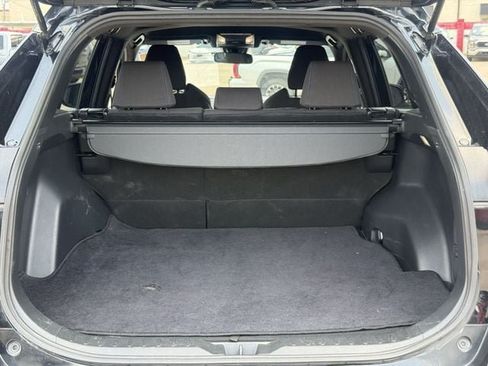 Used 2022 Toyota RAV4 SE AWD/4WD image 33