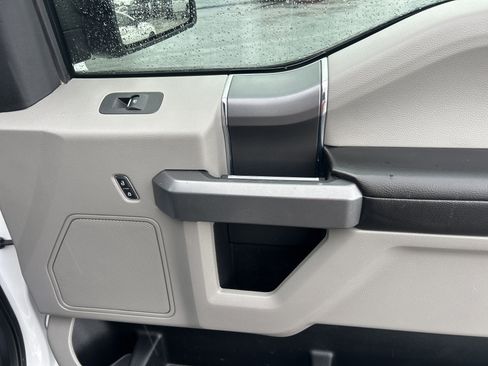 Used 2018 Ford F150 XLT w/ Equipment Group 302A Luxury AWD/4WD image 55
