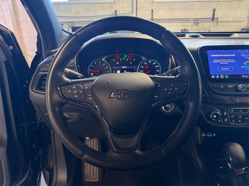 Used 2022 Chevrolet Equinox RS w/ Infotainment Package image 15