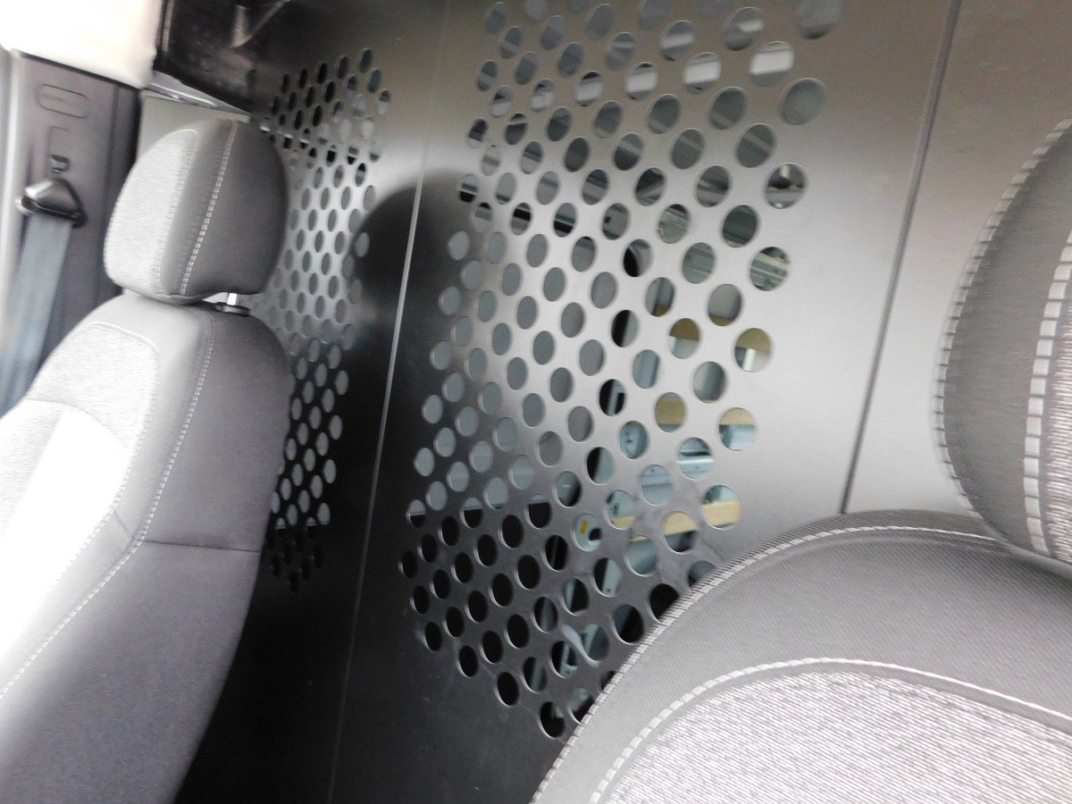 Used 2025 RAM ProMaster 2500 w/ U-Haul Equipment Group FWD image 17