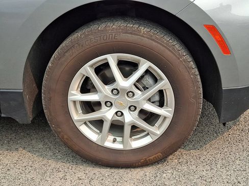 Used 2024 Chevrolet Equinox LT AWD/4WD image 33