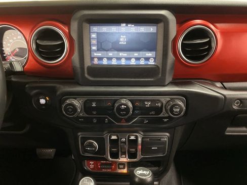 Used 2020 Jeep Wrangler Unlimited Rubicon image 25