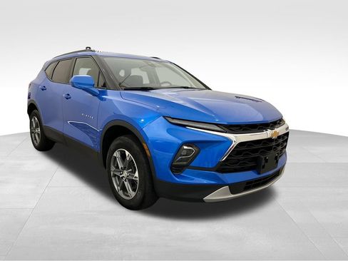 Used 2024 Chevrolet Blazer LT w/ Convenience Package FWD image 7
