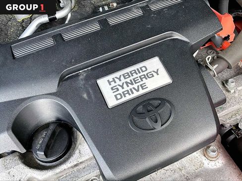 Used 2017 Toyota RAV4 Limited w/ Advanced Technology Package AWD/4WD image 31