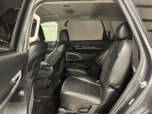 Used 2024 Kia Telluride S w/ S Sunroof Package FWD image 19