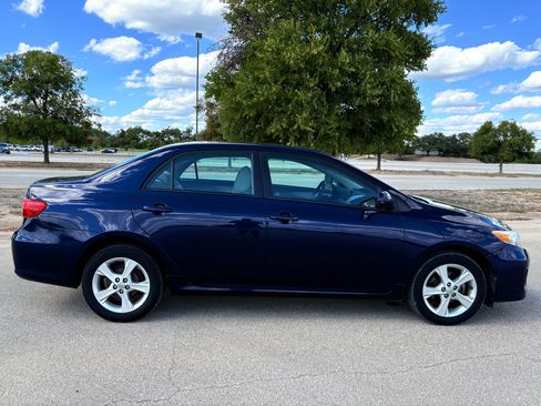Used 2012 Toyota Corolla LE w/ Premium Pkg image 41