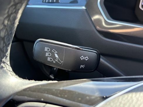 Used 2019 Volkswagen Tiguan SEL w/ 3rd Row Seat Package image 21