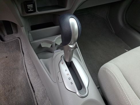 Used 2010 Honda Insight EX image 22