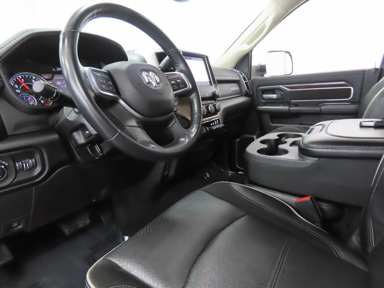 Used 2022 RAM 2500 Laramie AWD/4WD image 11