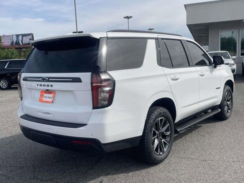 Used 2024 Chevrolet Tahoe Z71 w/ Luxury Package image 3