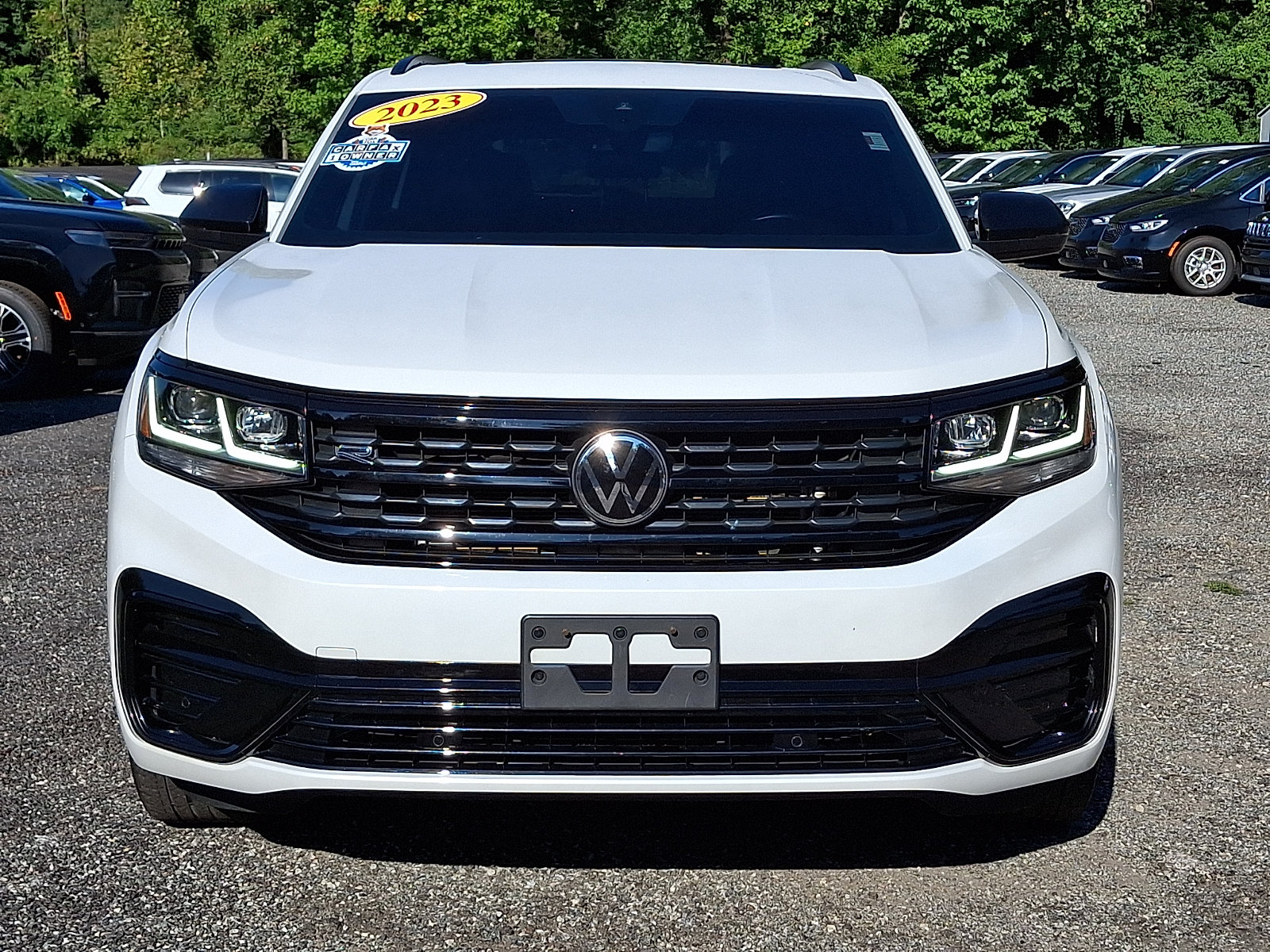 Used 2023 Volkswagen Atlas Cross Sport SEL R-Line AWD/4WD image 2